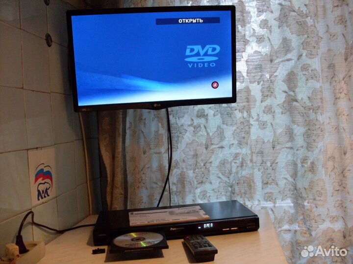 DVD/CD-плеер Panasonic DVD-S54 и диски