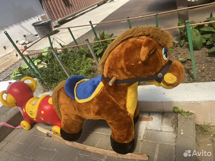 Качалка лошадь