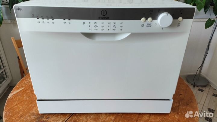 Посудомоечная машина Indesit ICD661S