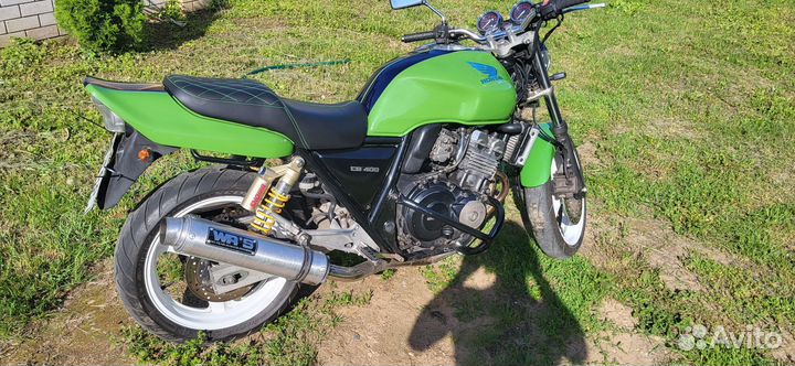 CB400