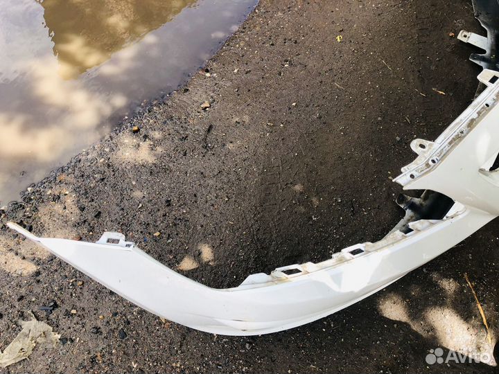 Бампер передний hyundai Solaris оригинал