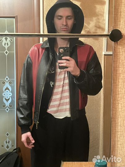 Винтажная кожаная куртка