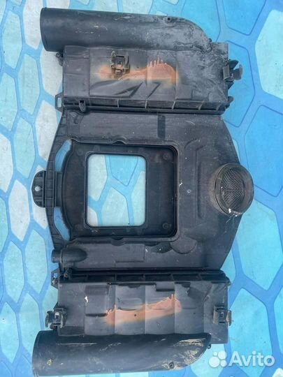 Корпус воздушного фильтра A2730900201