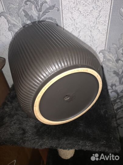 Керамические горшки для цветов