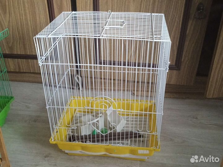 Большая клетка для птиц