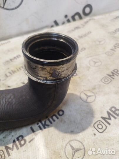 Патрубок интеркулера правый Mercedes R-Class W251