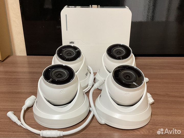 Комплект IP видеонаблюдения 2мп 4 камеры