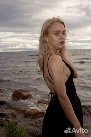 Черное платье