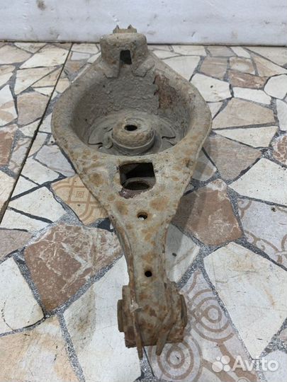 Рычаг подвески задний Mazda 6 седан 2.0 LF 2005