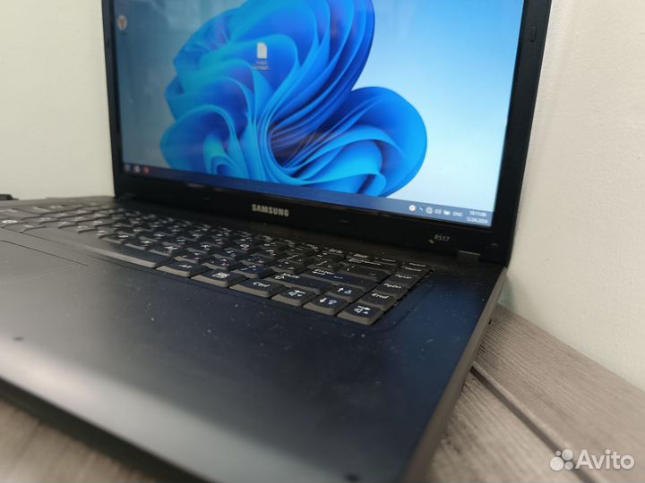 Простой Ноутбук Samsung/SSD