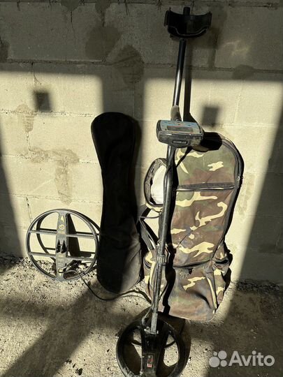 Металлоискатель minelab x terra 705 бу