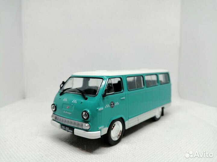 Модель раф-977дм «Латвия» «маршрутное такси»