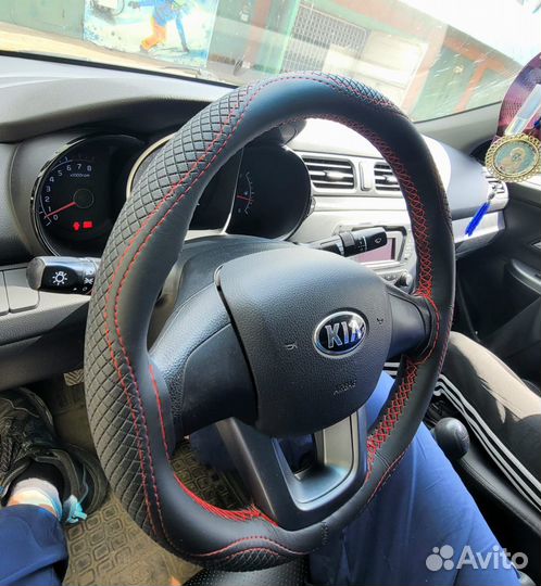 Оплетка на руль со шнуровкой