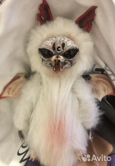 Игрушка ручной работы. Летучая мышь