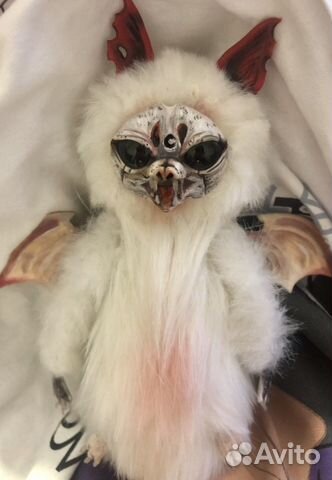 Игрушка ручной работы. Летучая мышь