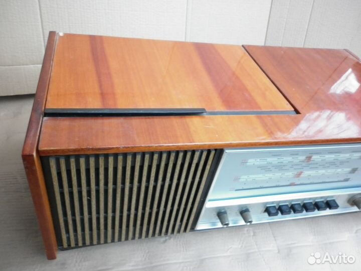 Магнитола Рекорд 301