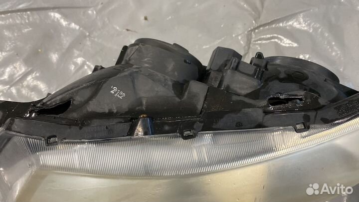 Левая фара Ниссан Либерти Nissan Liberty