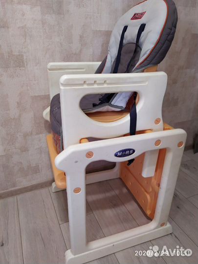 Стул для кормления