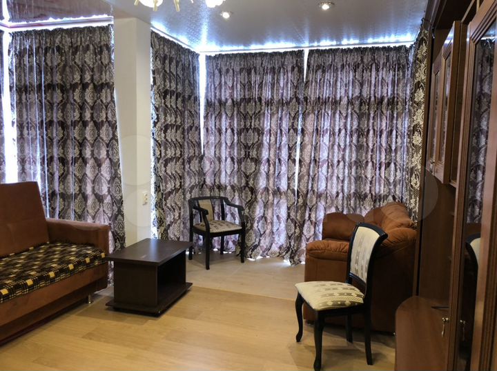 2-к. квартира, 65 м², 5/5 эт.