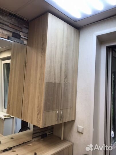 Полка настенная навесная