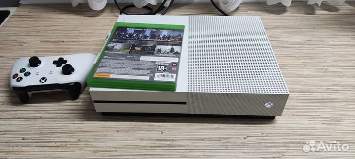 X BOX ONE S