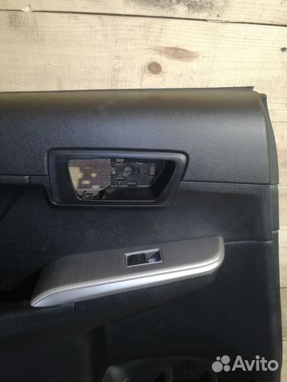 К-кт обшивки двери Toyota Camry