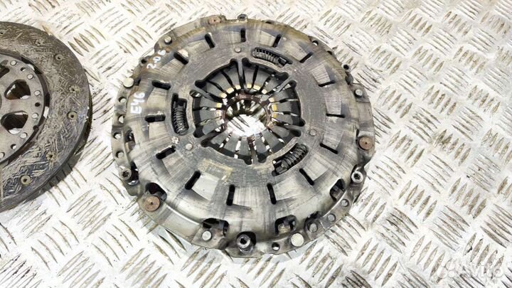 Комплект сцепления BMW 3 E46 2001