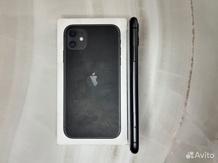 iPhone 11, 64 ГБ