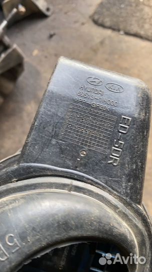 Лючок бензобака Kia Ceed 1