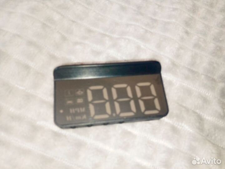 Автомобильный проекционный дисплей М3