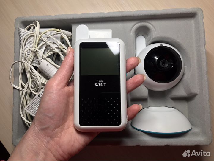 Видеоняня philips avent SCD 600