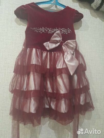 Нарядное платье для девочки р.104