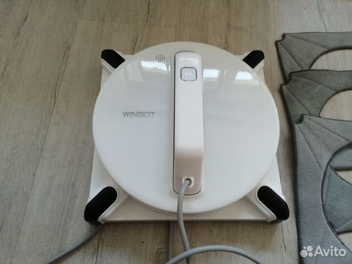 Робот мойщик окон Ecovacs winbot 950