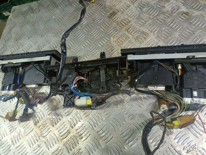 Блок управления печкой Nissan Terrano WD21