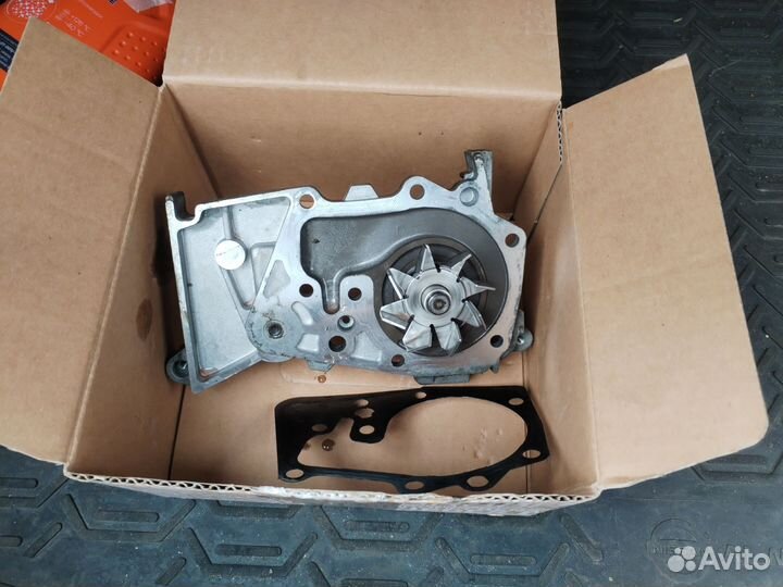 Водяная помпа Renault k4m