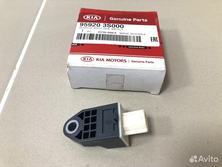 Датчик удара боковой Soul / Optima / Sonata