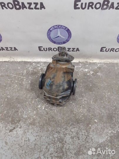 Редуктор задний Mercedes W208
