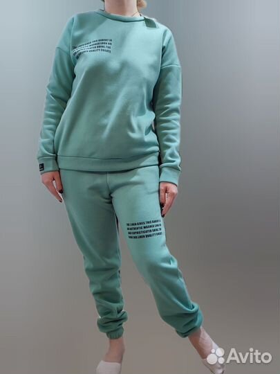 Спортивный костюм женский новый
