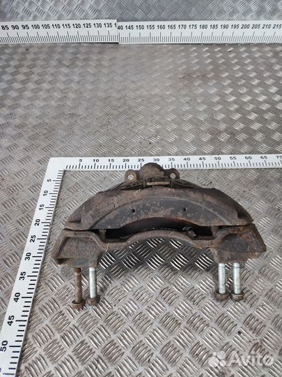 Суппорт правый knorr 016055005