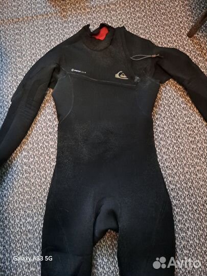 Гидрокостюм