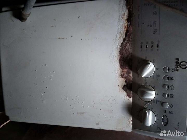 Стиральная машина с вертикальной загрузкой