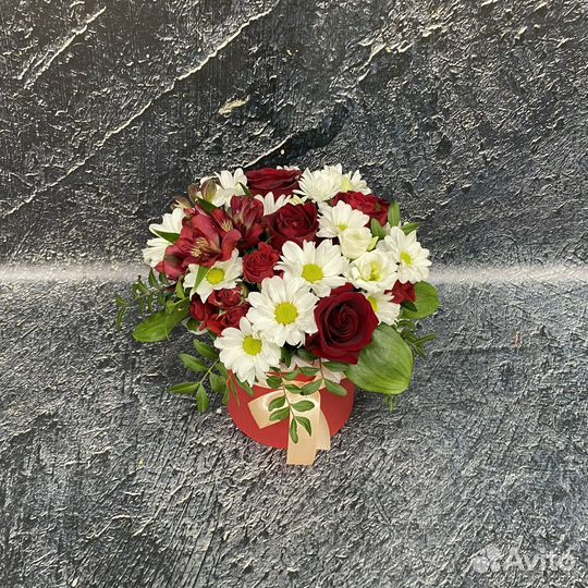 Цветы в шляпной коробке 412