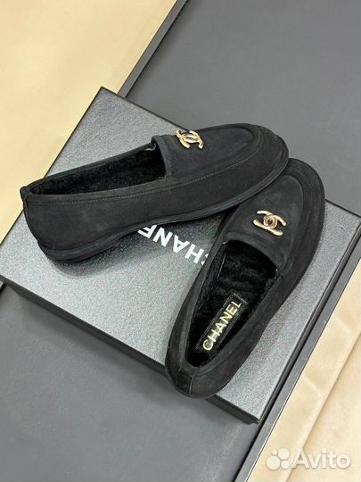 Лоферы с мехом Chanel замша чёрные