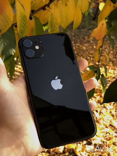 iPhone 11, 64 ГБ