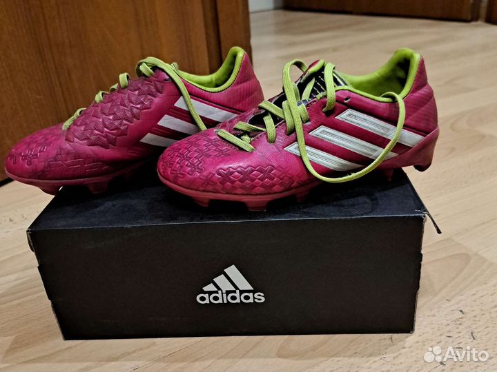 Футбольные бутсы adidas р.33