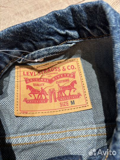 Джинсовая куртка levis новая