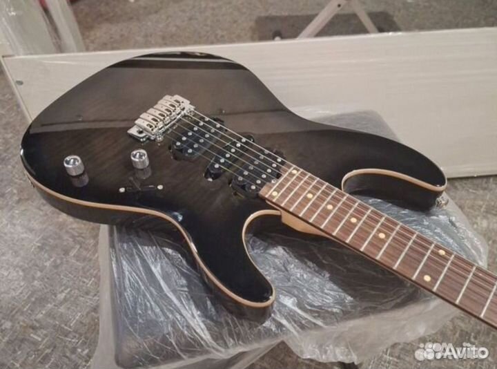 Электрогитары Magna Чёрный Полосатый Глянец