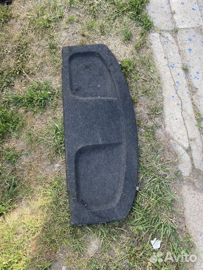 Задняя полка toyota auris