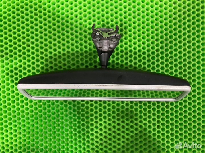 Зеркало салона с автозатемнением Volkswagen