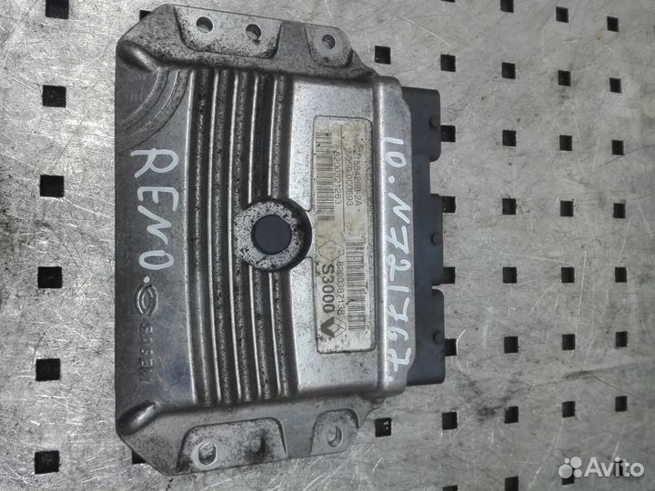 Блок управления двигателем Renault Megane